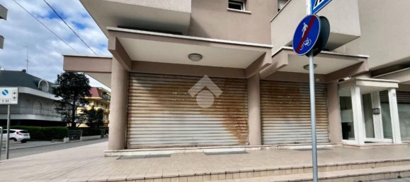 Gewerbliche Immobilie in Bellaria Igea Marina, Italy 82m², Nr. 79282 9