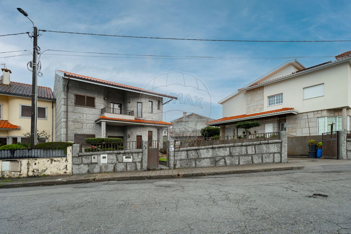 4 chambres Maison à Felgueiras, Portugal No. 26810