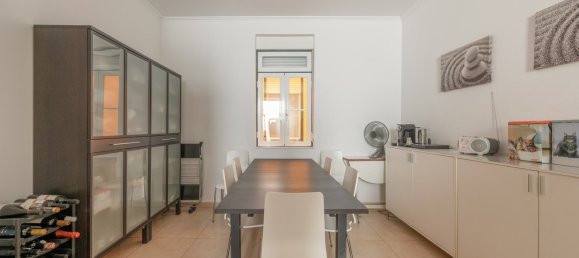 4 bedrooms Apartment in Lisbon, Portugal No. 213505 10