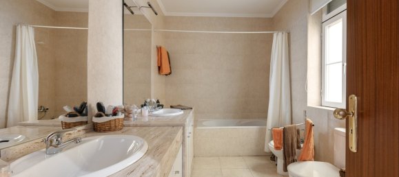 4 bedrooms Apartment in Lisbon, Portugal No. 213505 16