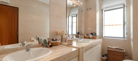 4 bedrooms Apartment in Lisbon, Portugal No. 213505 31