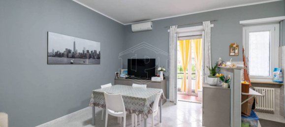 2 bedrooms Apartment in Rivoli, Italy No. 262252 4