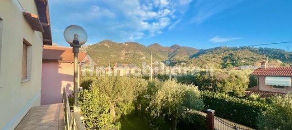 6 bedrooms Villa in Seravezza, Italy No. 46413 42