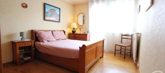 2 bedrooms Apartment in Saint-Michel-sur-Orge, France No. 180273 18