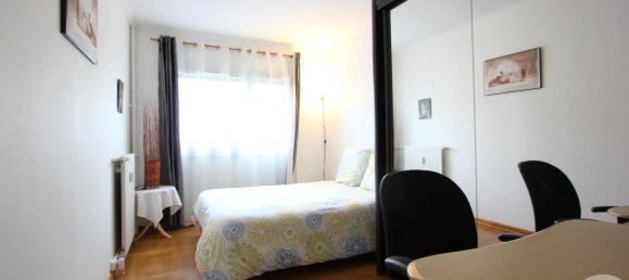 2 bedrooms Apartment in Saint-Michel-sur-Orge, France No. 180273 13