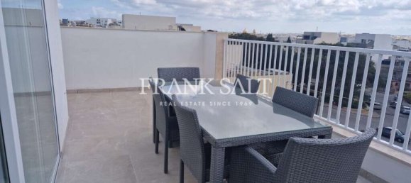 3 bedrooms Penthouse in Iklin, Malta No. 5098 10