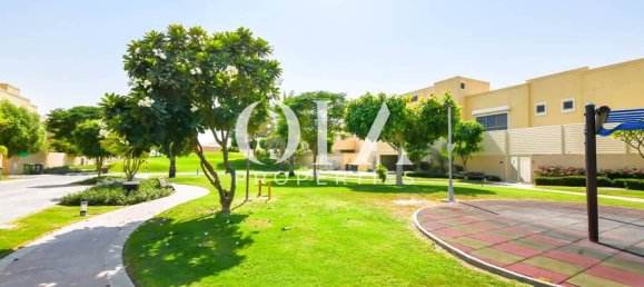 Вилла с 4 спальнями в Al Raha Gardens, ОАЭ № 17360 2