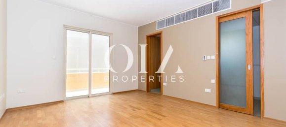 Вилла с 4 спальнями в Al Raha Gardens, ОАЭ № 17360 8