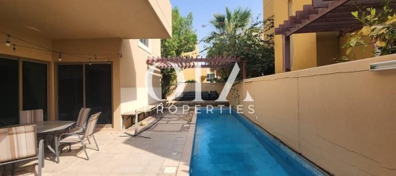 Вилла с 4 спальнями в Al Raha Gardens, ОАЭ № 17360 3