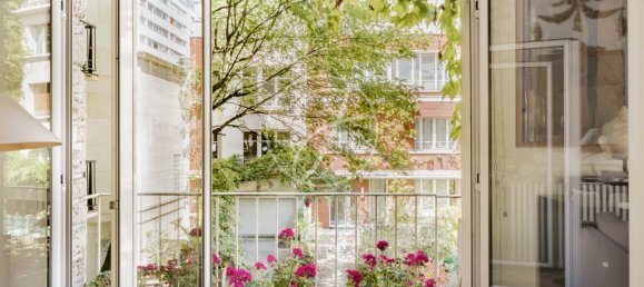 4 bedrooms Apartment in Paris, France No. 347963 15