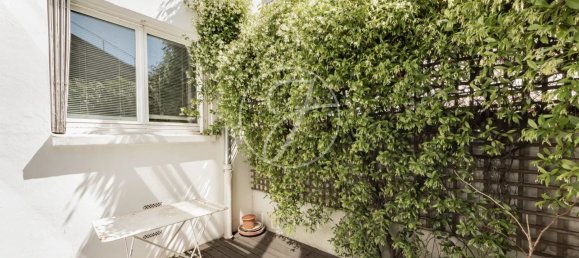 4 bedrooms Apartment in Paris, France No. 347963 8