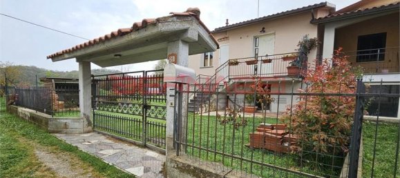 2 bedrooms House in Castel Viscardo, Italy No. 295471 2