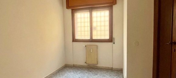 3 rooms Apartment in Rome, Italy No. 53995 6