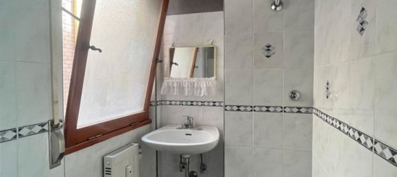 3 rooms Apartment in Rome, Italy No. 53995 7