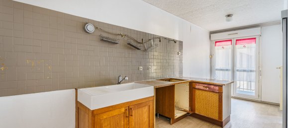 3 bedrooms Apartment in Dijon, France No. 319693 5