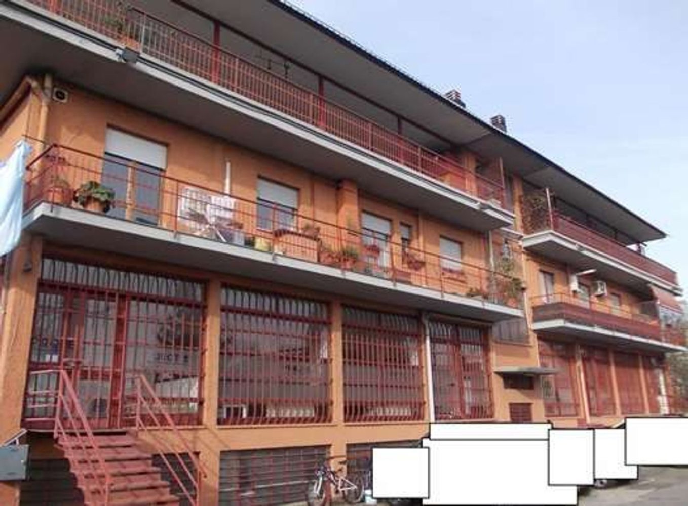 Apartamento de 3 dormitorios en Bollate, Italy No. 370076