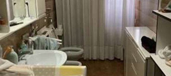 Apartamento de 3 dormitorios en Bollate, Italy No. 370076 16