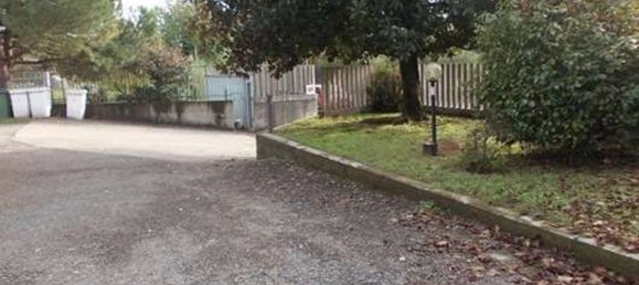 Apartamento de 3 dormitorios en Bollate, Italy No. 370076 3