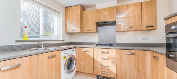 3 bedrooms House in Wellingborough, United Kingdom No. 1968 6