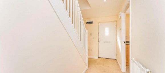 3 bedrooms House in Wellingborough, United Kingdom No. 1968 4