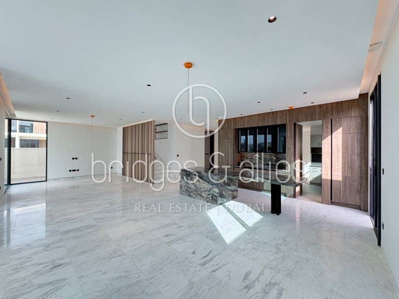 Villa T5 em Dubai, UAE N.º 65807