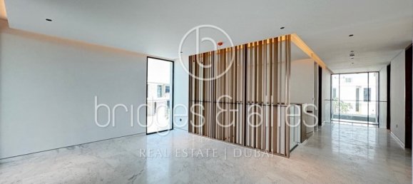 Villa T5 em Dubai, UAE N.º 65807 2