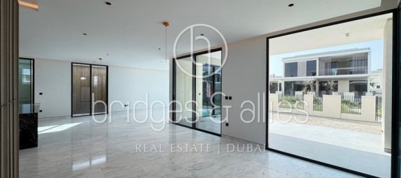 Villa T5 em Dubai, UAE N.º 65807 4