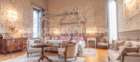 7 bedrooms Villa in Lesa, Italy No. 297776 22