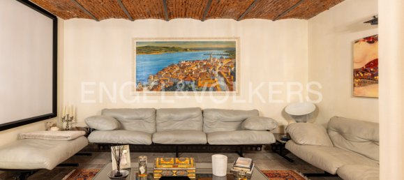 7 bedrooms Villa in Lesa, Italy No. 297776 17