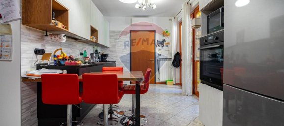 Apartamento T2 em Rho, Italy N.º 260790 5