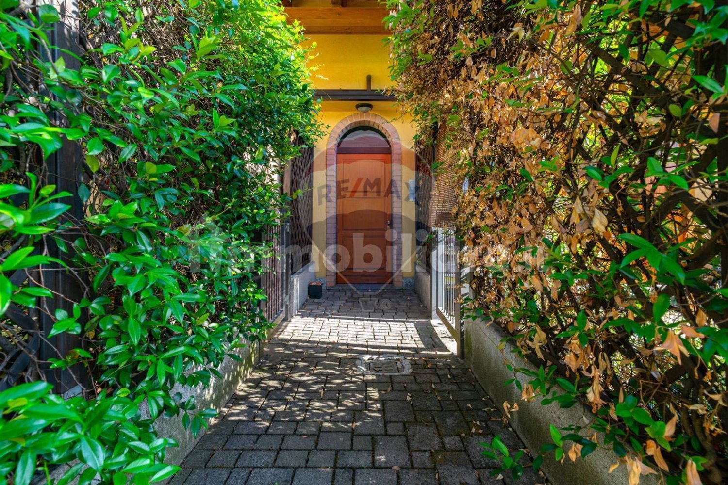 Apartamento T2 em Rho, Italy N.º 260790