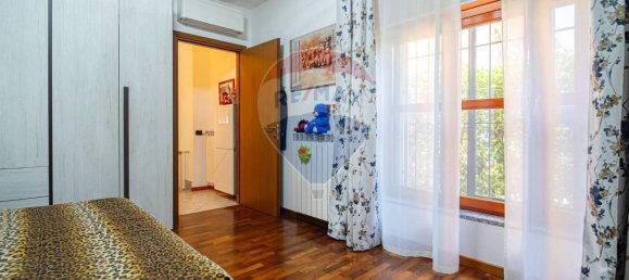 Apartamento T2 em Rho, Italy N.º 260790 16