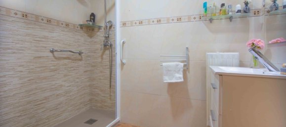 3 bedrooms Penthouse in Lleida, Spain No. 153471 9