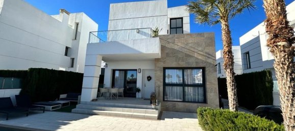 3 bedrooms House in Ciudad Quesada, Spain No. 188374 3
