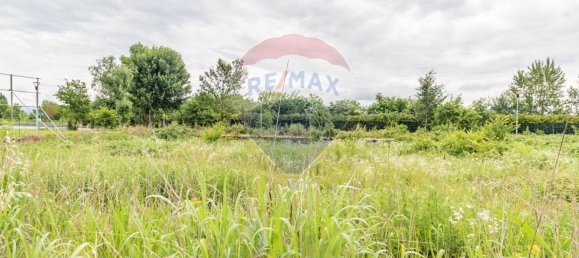 701m² Land in Dello, Italy No. 356203 4