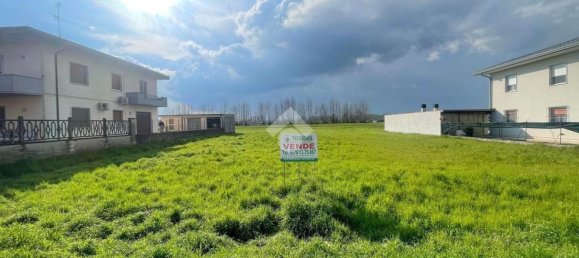 Terrain à Goito, Italy 975m² No. 93890 18