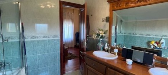 4 bedrooms House in Castro-Urdiales, Spain No. 163851 44