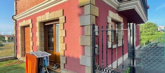 4 bedrooms House in Castro-Urdiales, Spain No. 163851 2