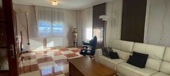 4 bedrooms House in Castro-Urdiales, Spain No. 163851 13