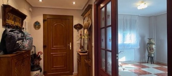 4 bedrooms House in Castro-Urdiales, Spain No. 163851 9