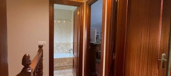 4 bedrooms House in Castro-Urdiales, Spain No. 163851 34