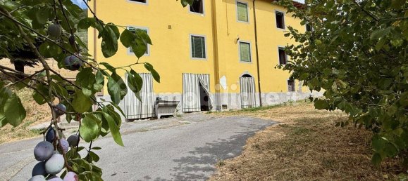 4 bedrooms House in Lucca, Italy No. 278273 12