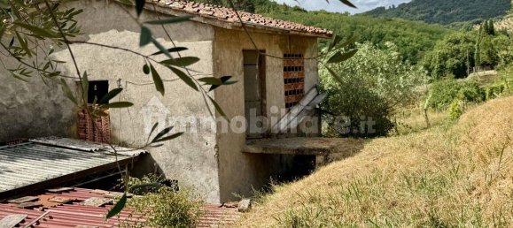 4 bedrooms House in Lucca, Italy No. 278273 5