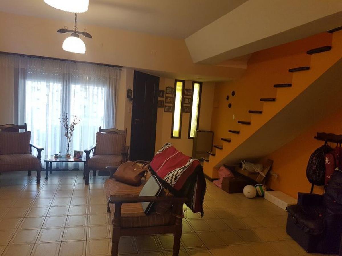 Apartamento de 2 dormitorios en Mar del Plata, Argentina No. 74379