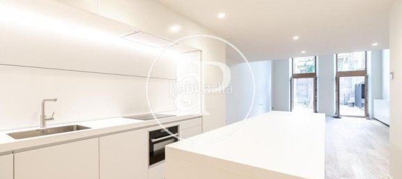3 bedrooms Duplex in Eixample, Spain No. 127800 8