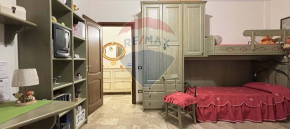 2 Schlafzimmer Wohnung in Palermo, Italy, Nr. 65598 24