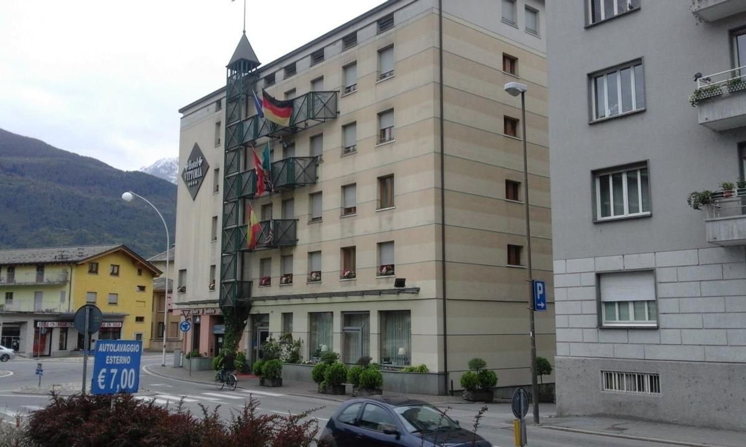 Garage à Sondrio, Italy 21m² No. 73774