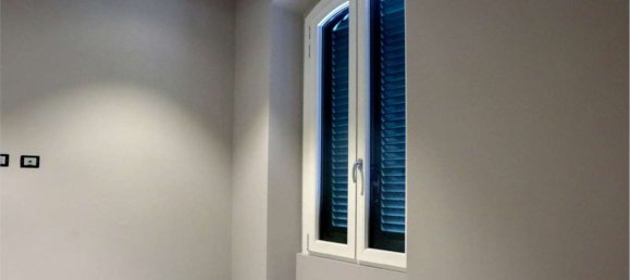 3 rooms Apartment in Seregno, Italy No. 47060 8