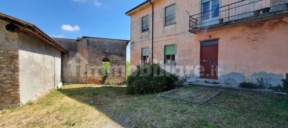 3 bedrooms House in Agazzano, Italy No. 147174 2