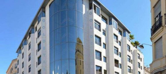 Studio in Nice, France No. 16969 2